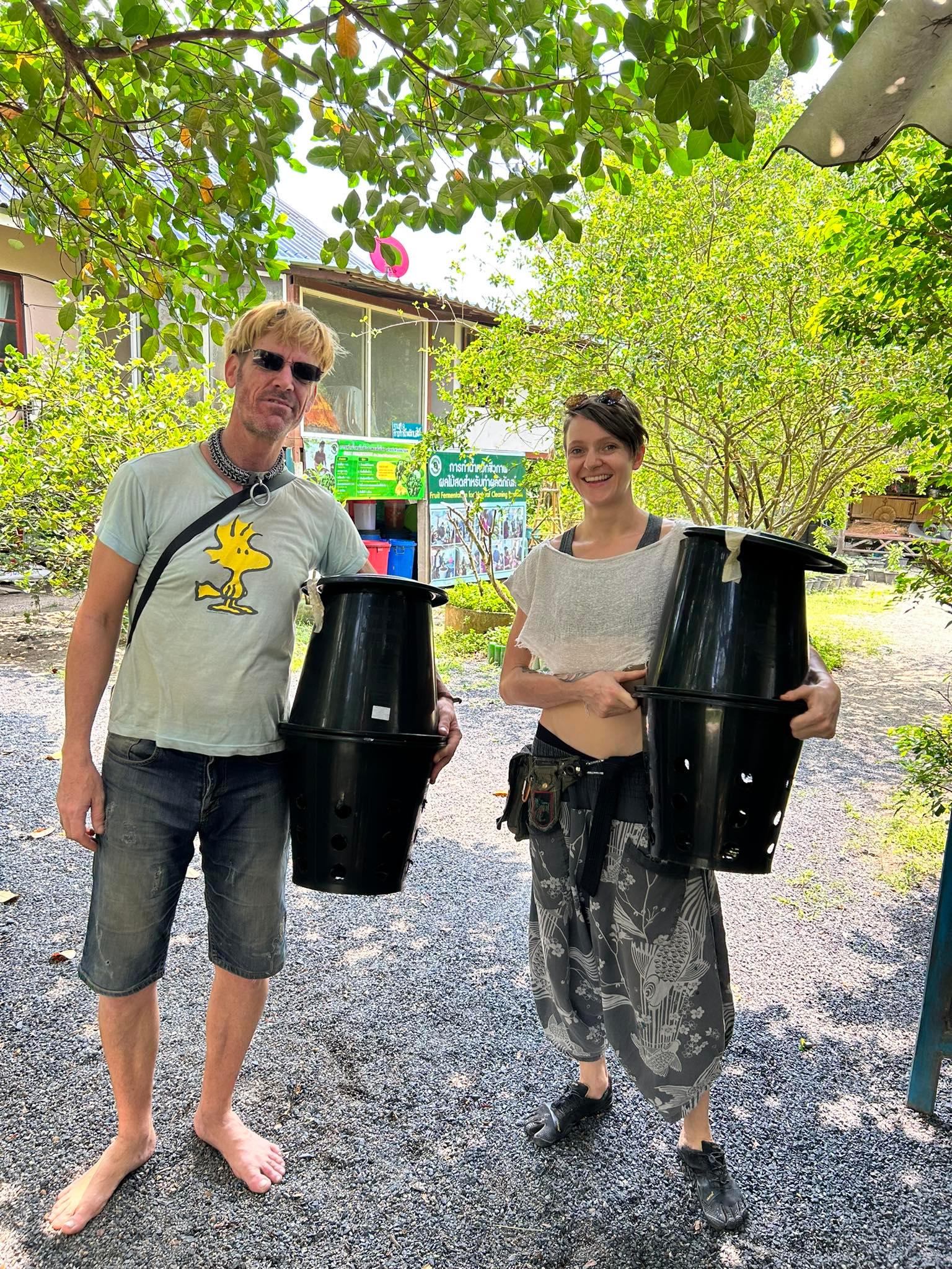 Composting - มูลนิธินิเวศวิถี EcoThailand Foundation